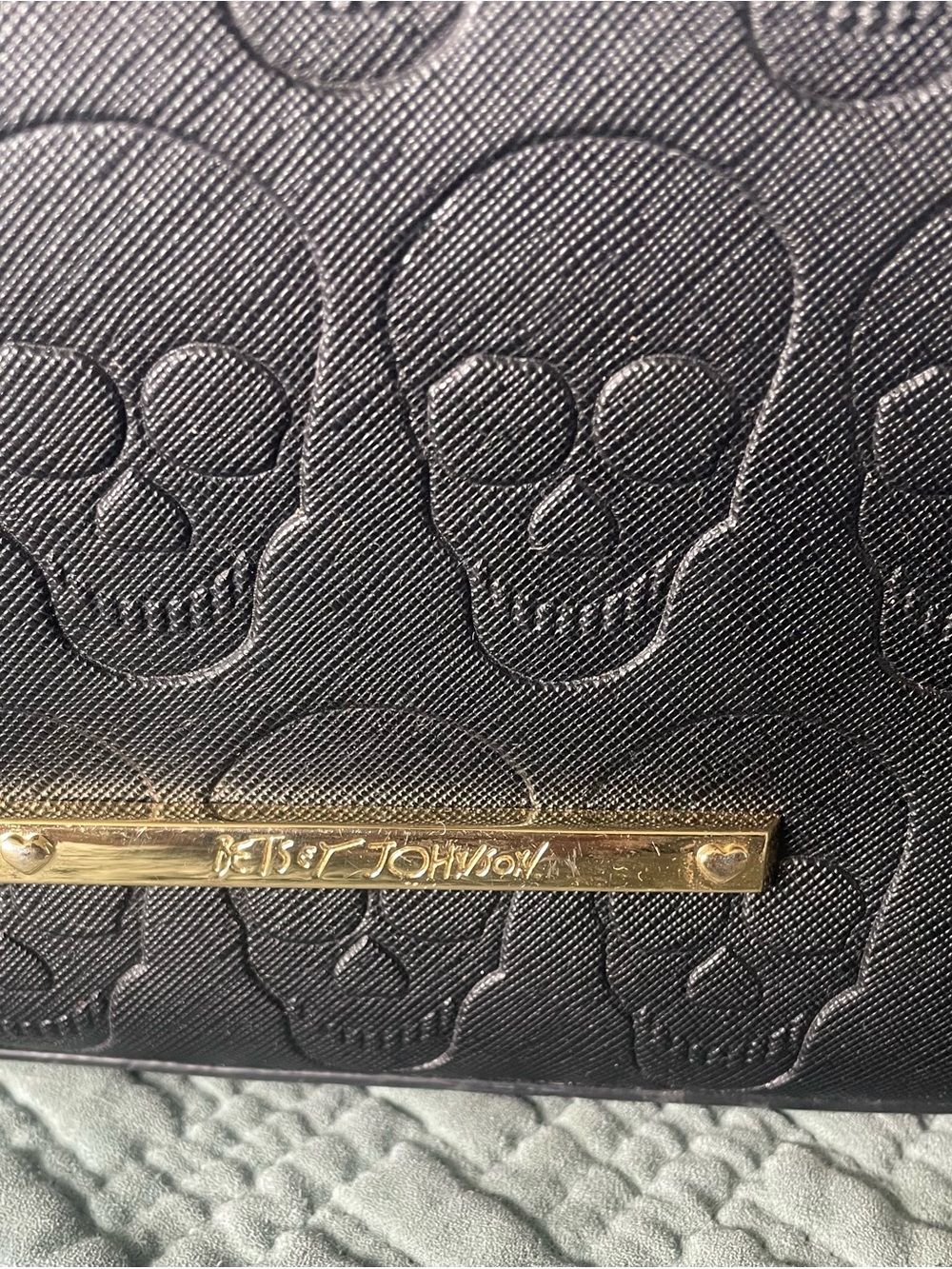 Betsy Johnson Skullicious Black Embossed Skull Satchel Bag Purse - Picture 3 of 8